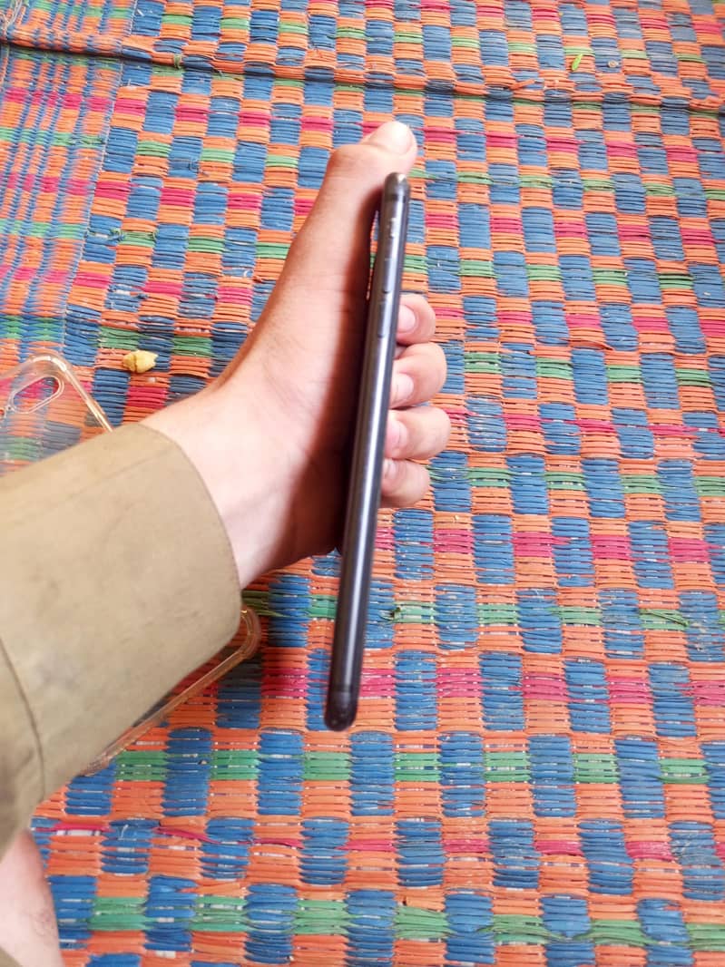 Apple iPhone 7 Plus 2