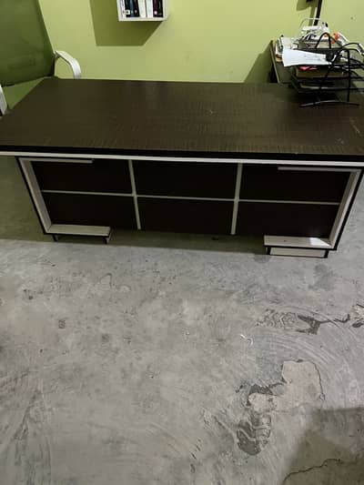 Brand new tables and chair for sale