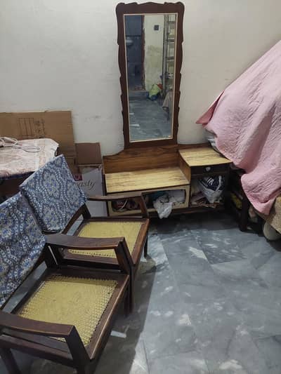 Dressing table & Chairs