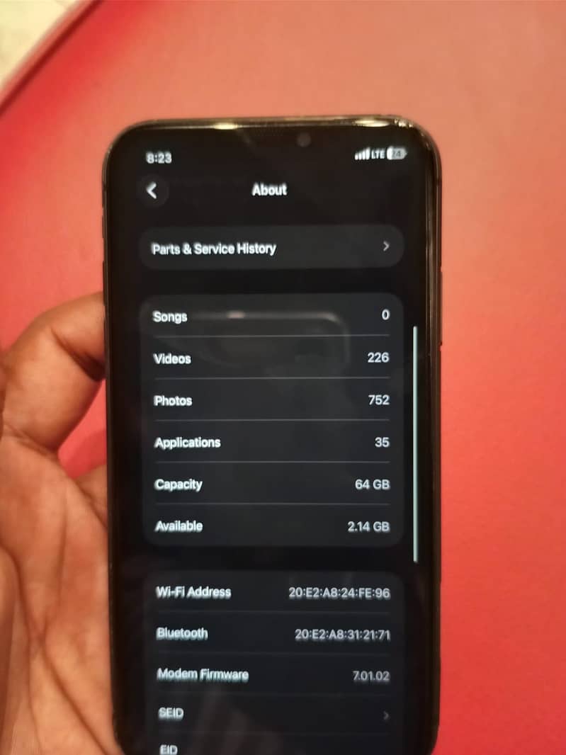 Apple iPhone 11 4