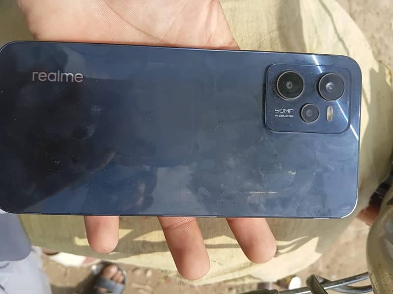 realme 4