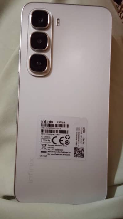 Infinix Hot 60i. . 6+4 gb 128