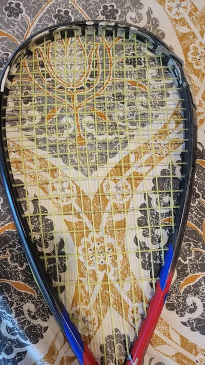 amazing squash aeroshaft type racket just a crack otherwise new STRING