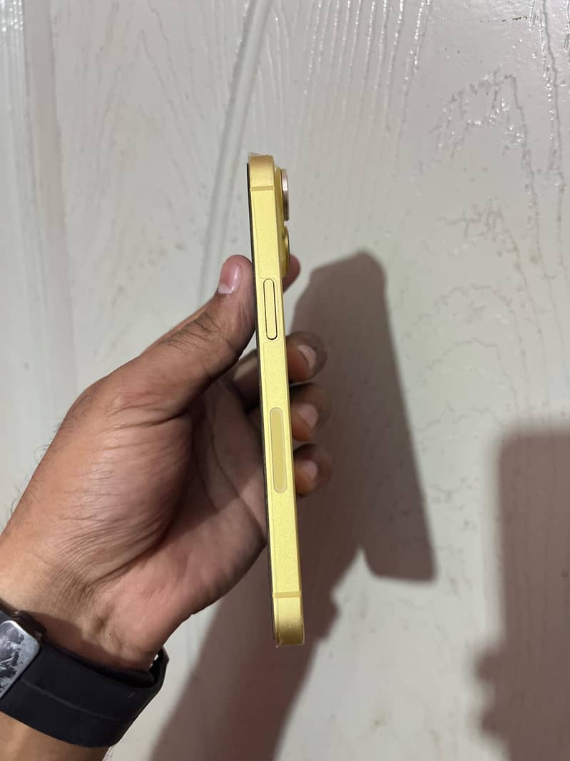 Apple iPhone 14 6