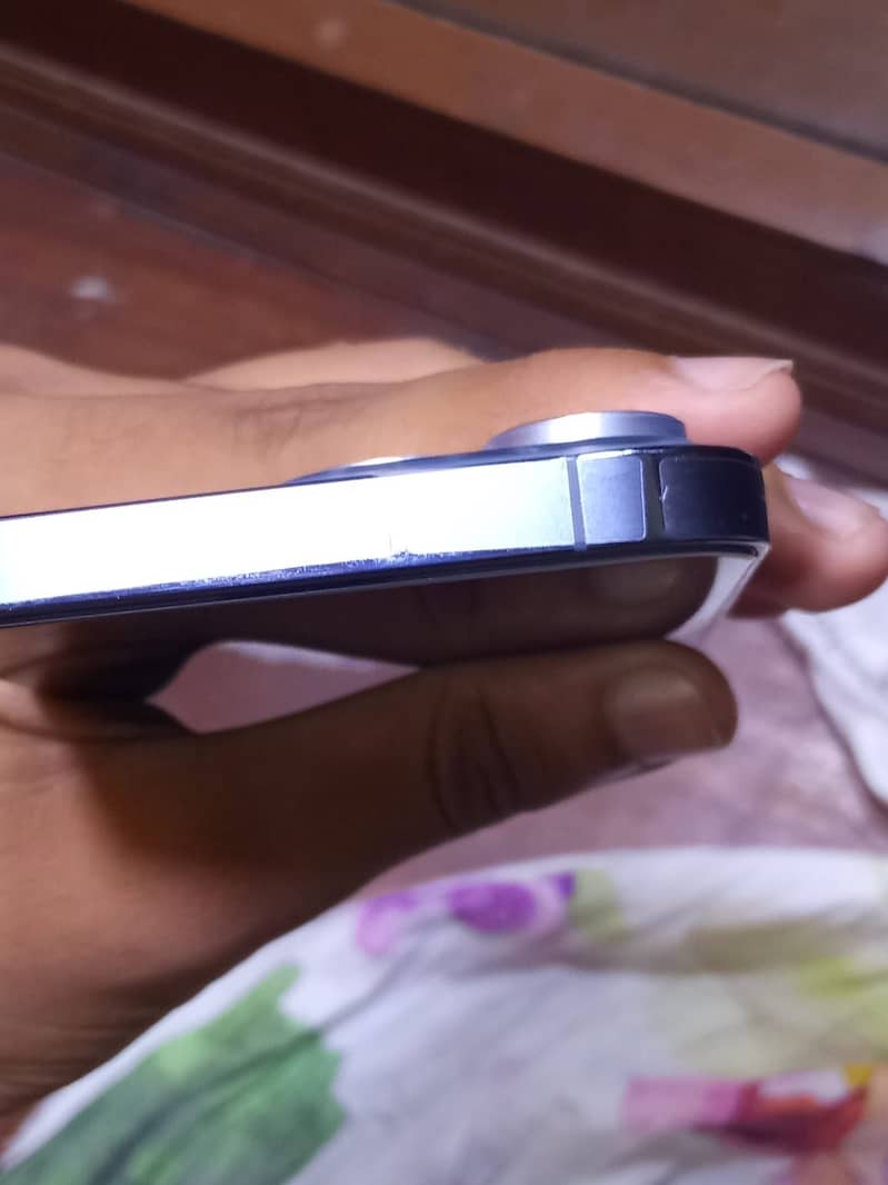 Apple iPhone 13 Pro 11