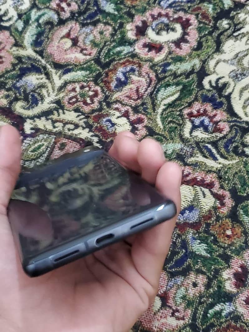 Google Pixel 7 4