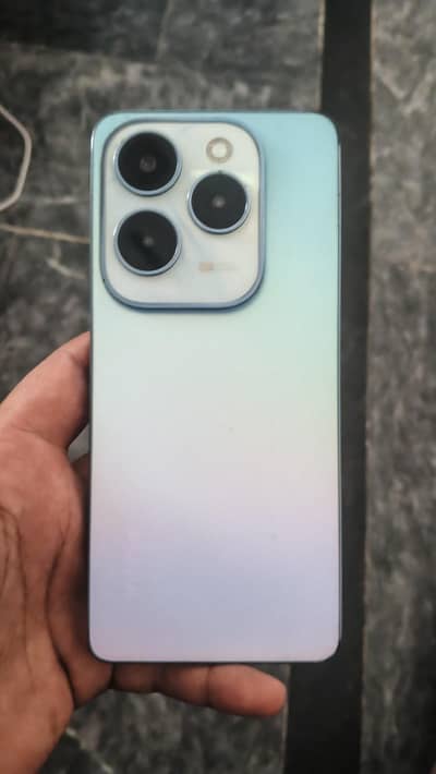 Infinix hot 40 8gb 256gb