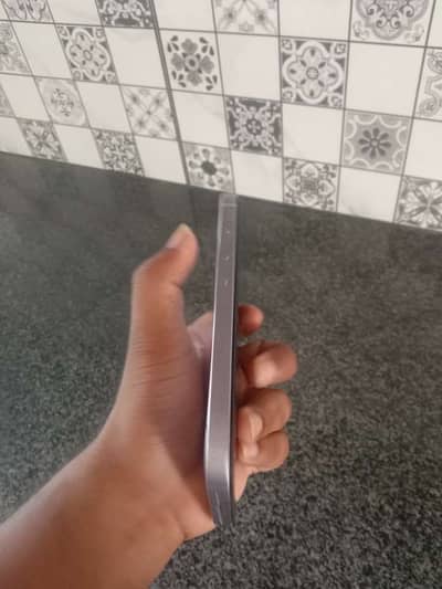 Apple iPhone 14