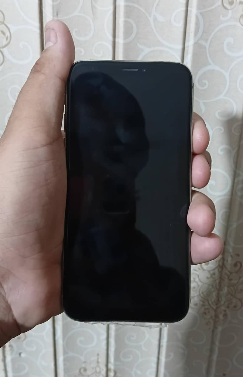 Apple iPhone X 5