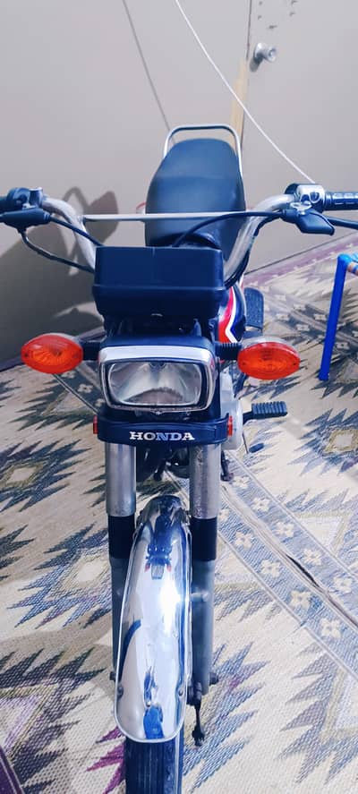 Honda 125 (2017) 03027462655