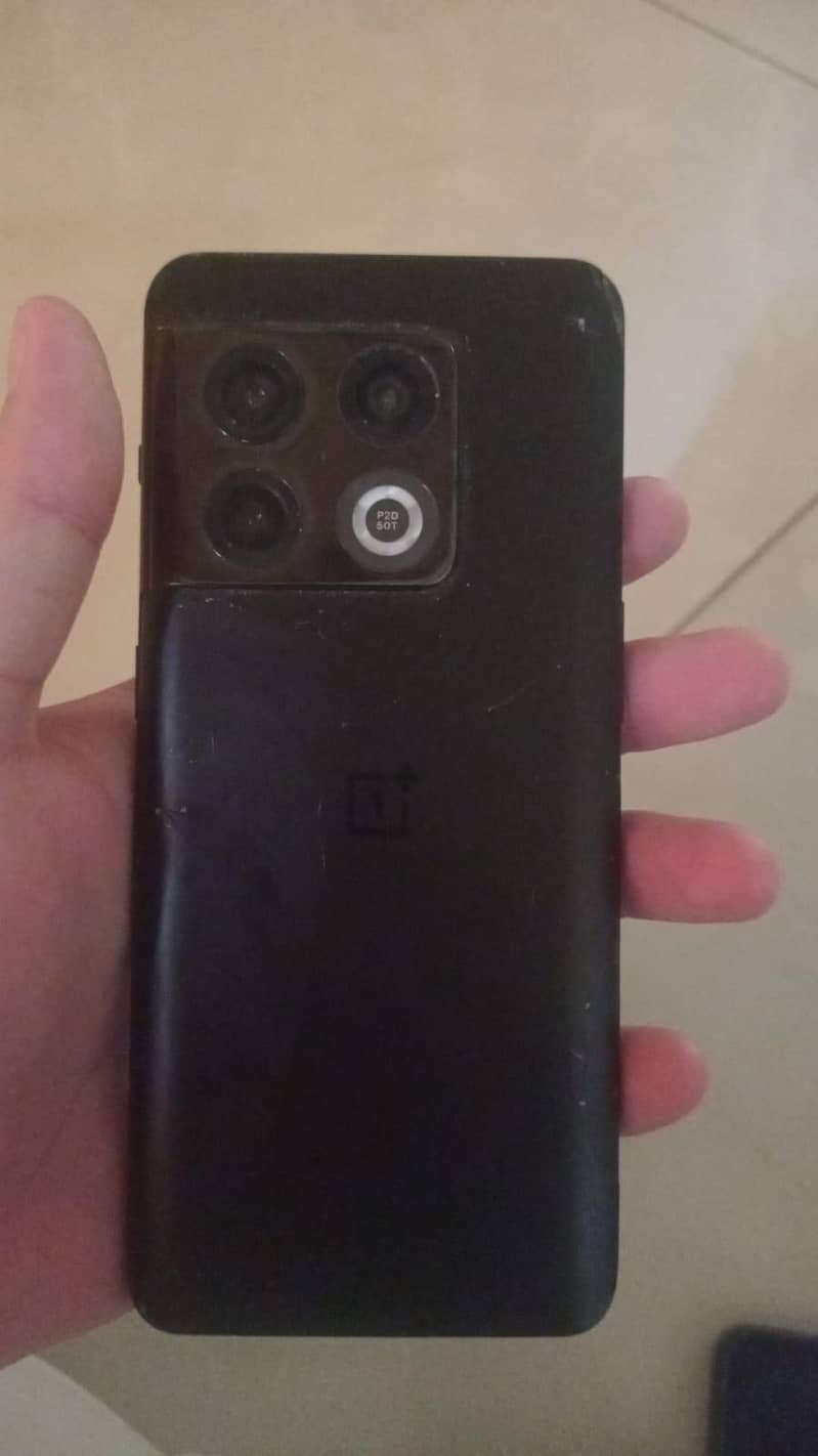 One Plus 10 Pro 1
