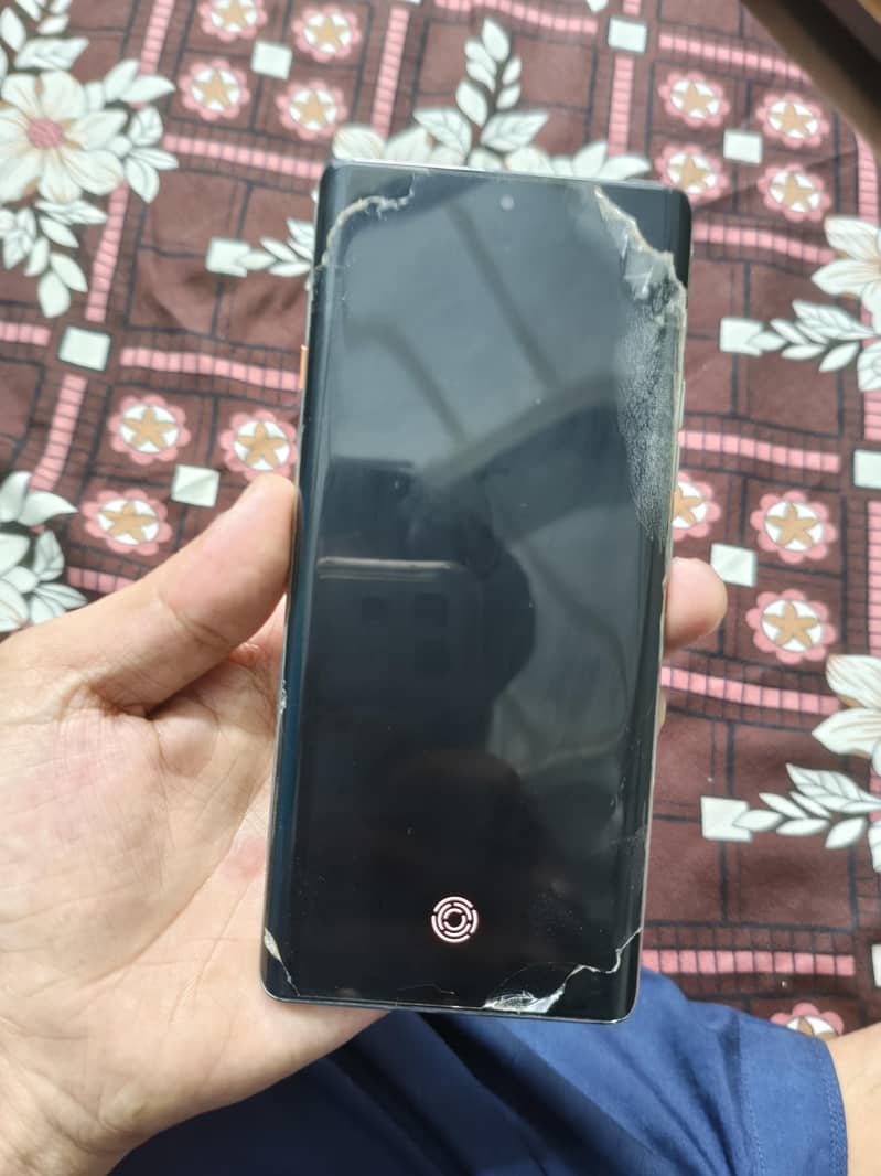 Tecno camon 40 pro 1