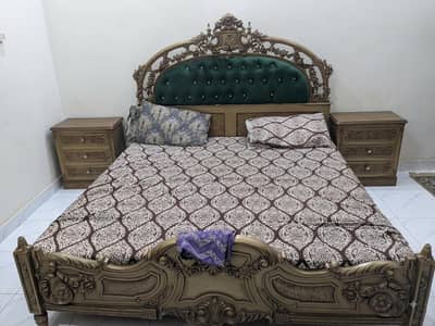 Original Chinioti Handcrafted Solid Wood Bed Set for Sale