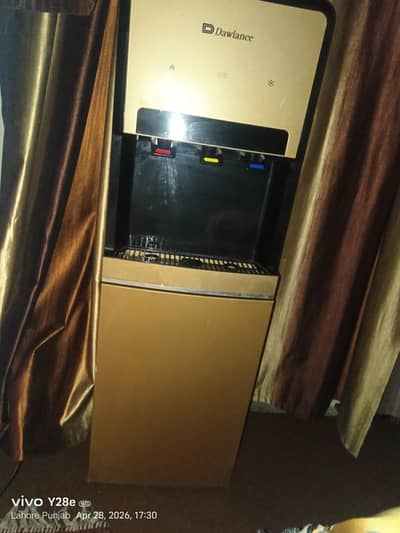 dawlance 2 tap water dispenser