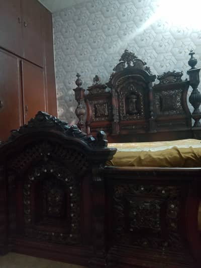 chinioti bed without matress