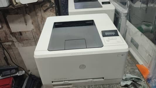 HP Color LaserJet Pro M252n Printer - 10/9 Condition like new