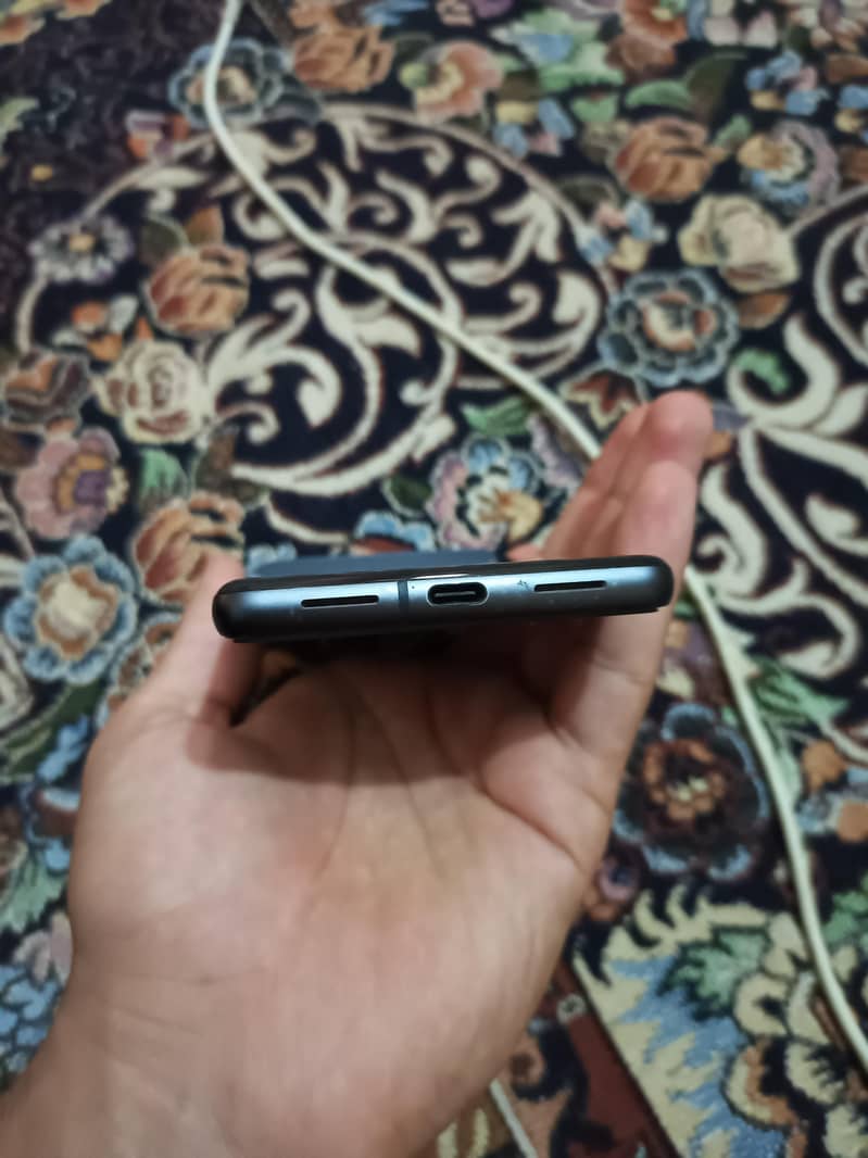Google Pixel 7 4
