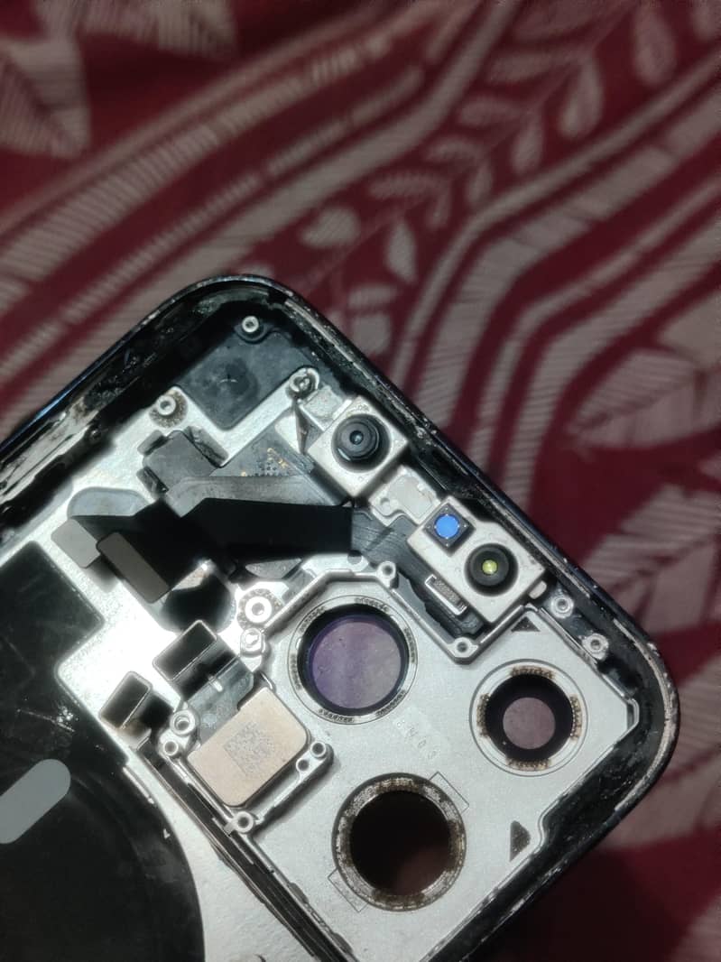 Apple iPhone 13 Pro 1