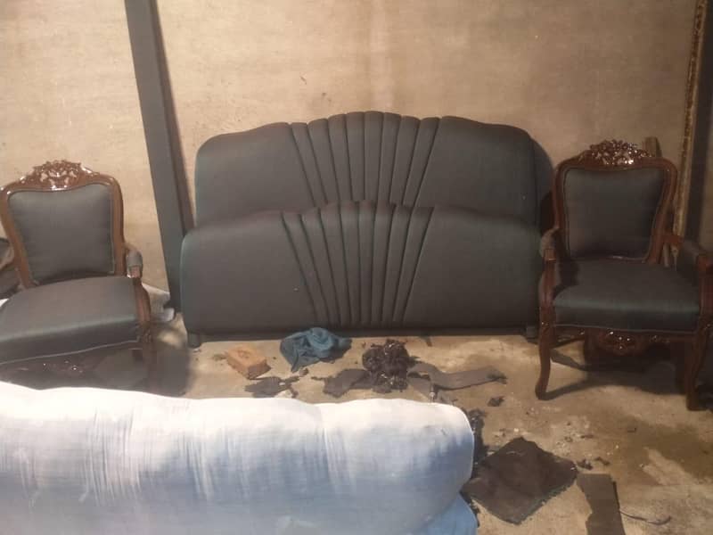 Sofa sell & Poshing Centre 4