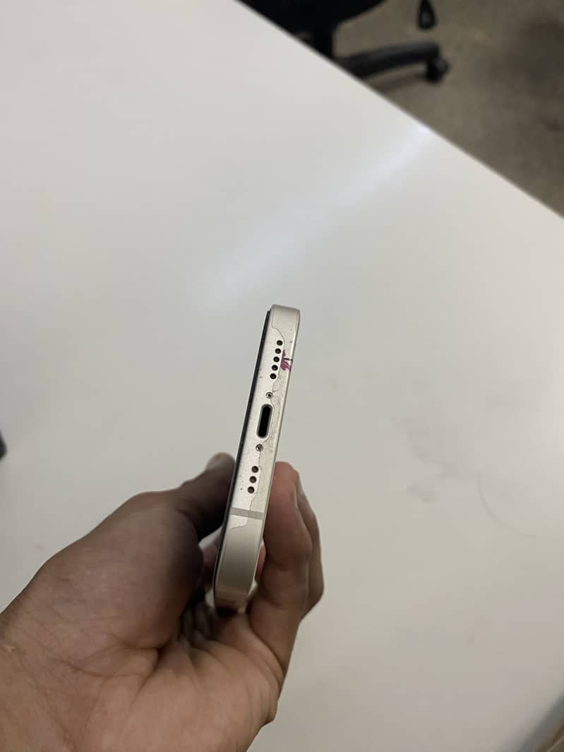 Apple iPhone 13 3