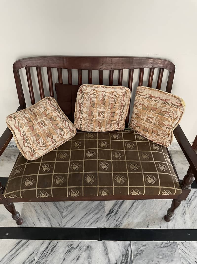 Queen Size Bed 5