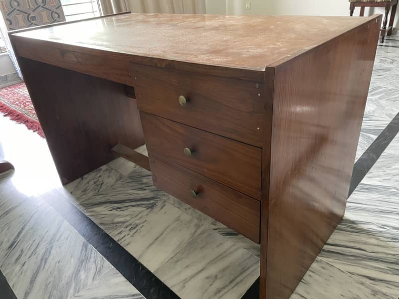 Queen Size Bed 9