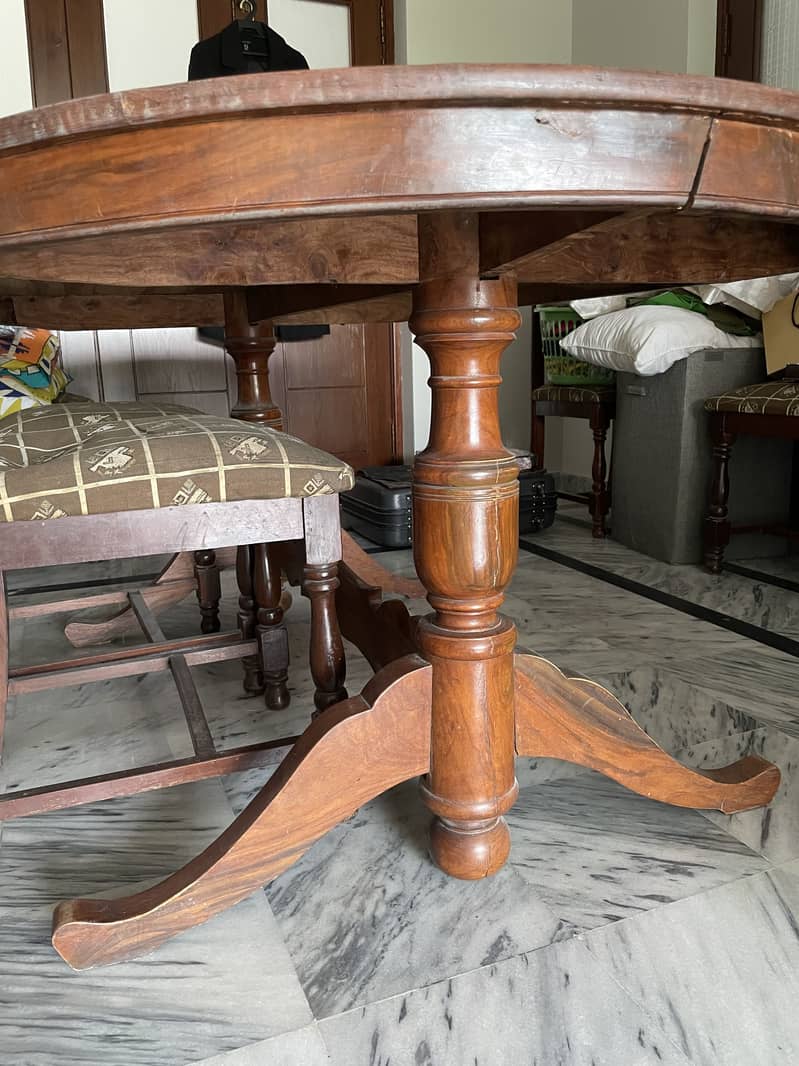 Queen Size Bed 11
