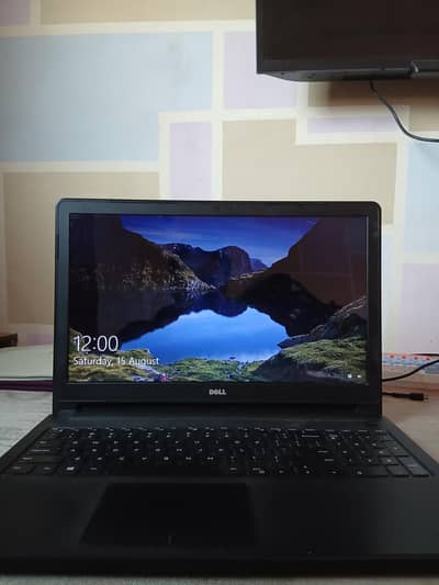 Dell Inspiron 5558 Laptop 8gb Ram 128 ssd i3 5th