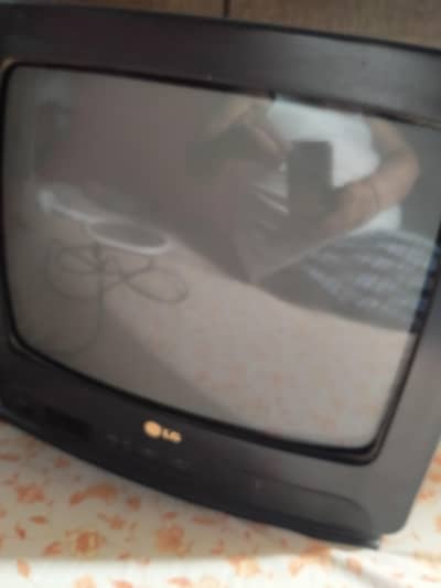 LG CRT TELEVISION 14"