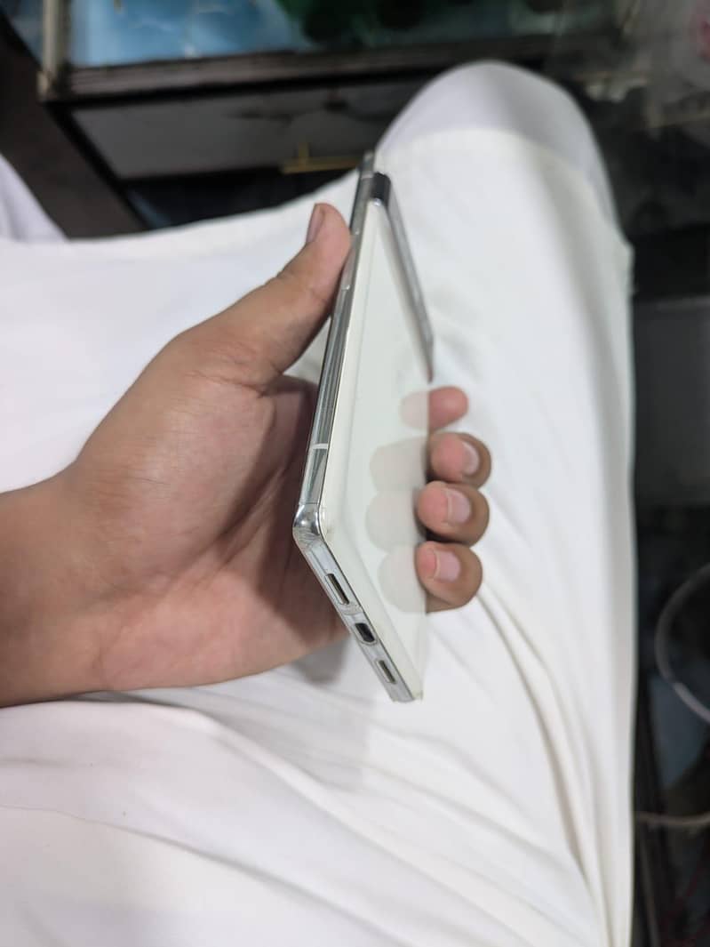 Google Pixel 7a 1