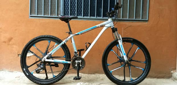 bicycle for sale whatshap no 0332+8551+759 Urgent sale