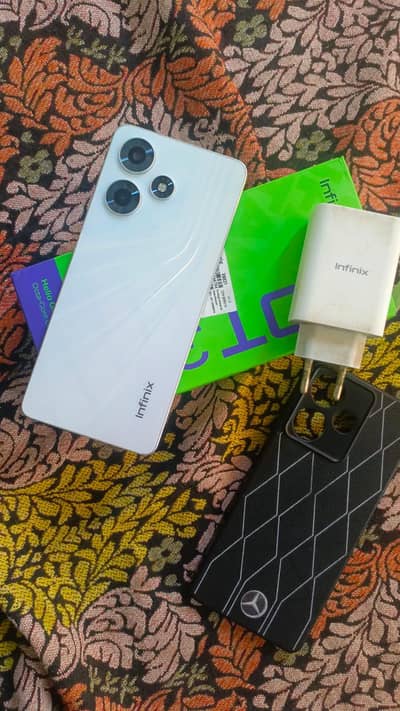 Infinix Hot 30  8+8/128 complete Box  condition 10/10