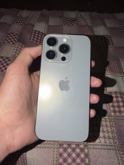 Apple iPhone 15 Pro jv