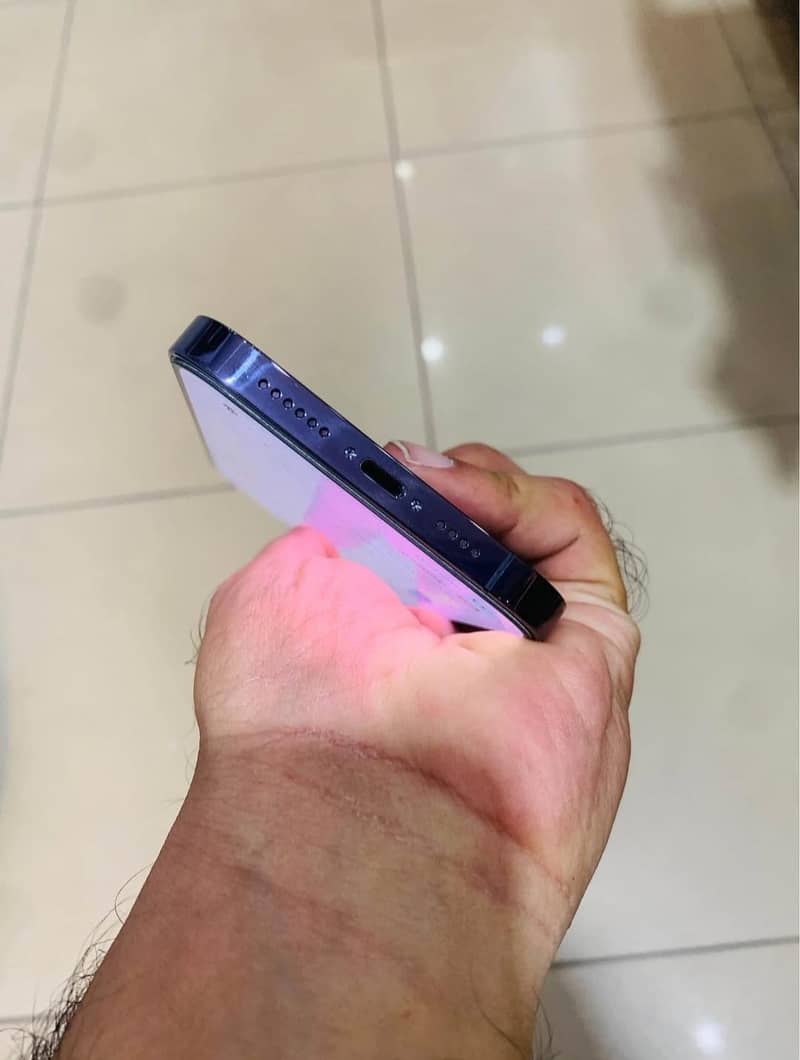 Apple iPhone 14 Pro Max 7