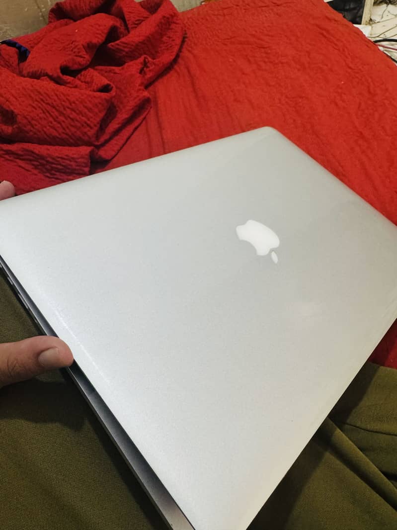 MacBook pro 8
