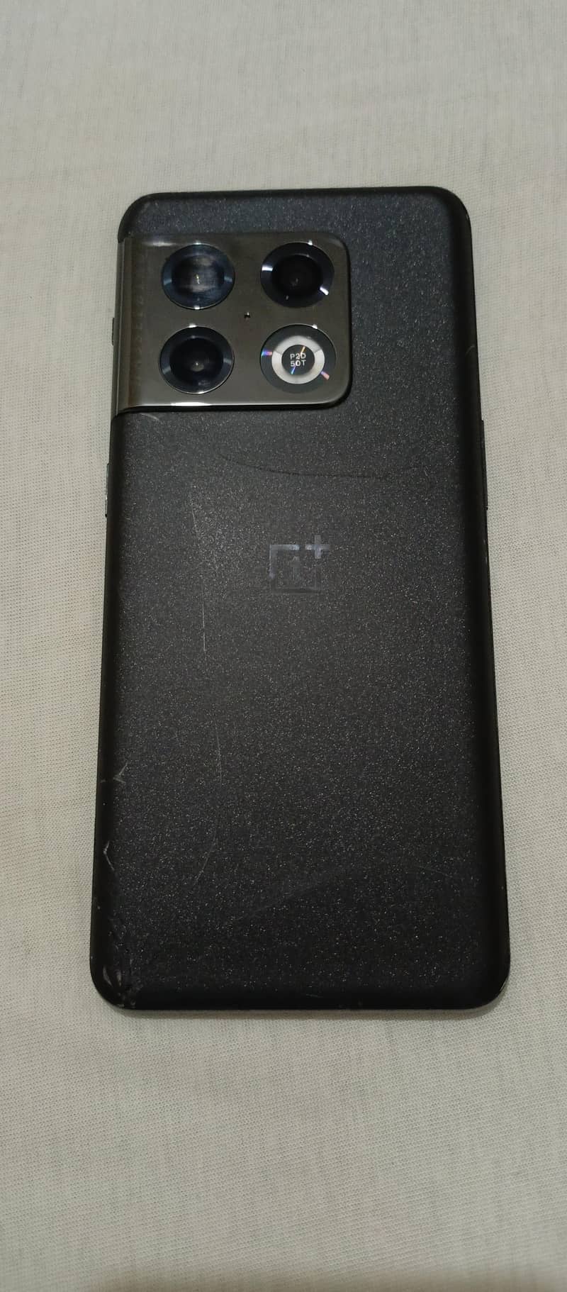 One Plus 10 Pro 4
