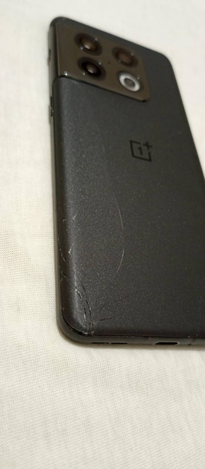 One Plus 10 Pro 5