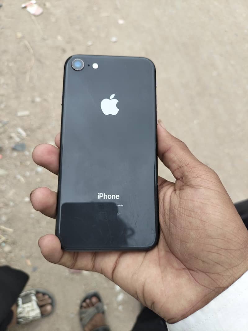 Apple iPhone 8 0