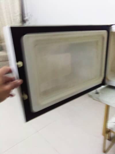 *Dawlance 44 liters Microwave Oven for sale*