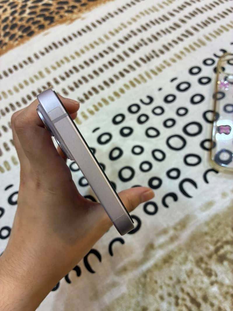 Apple iPhone 14 plus 3