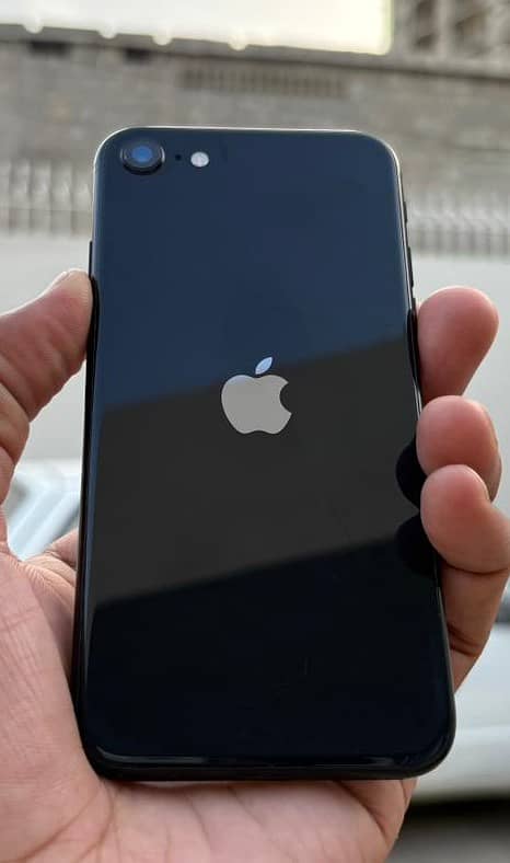 Apple iPhone SE 0