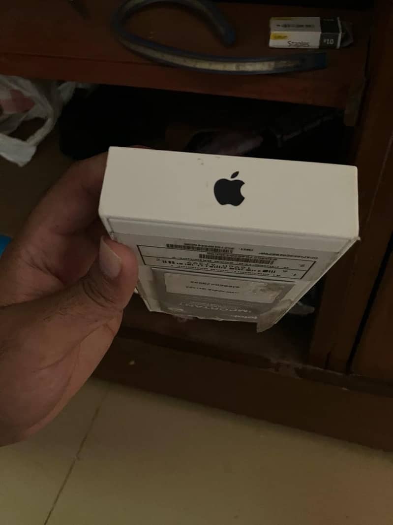 Apple iPhone SE 6