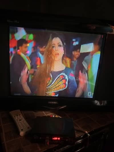 TV NOBLE 100% original company ka hai sath mein MP5 videoHD player