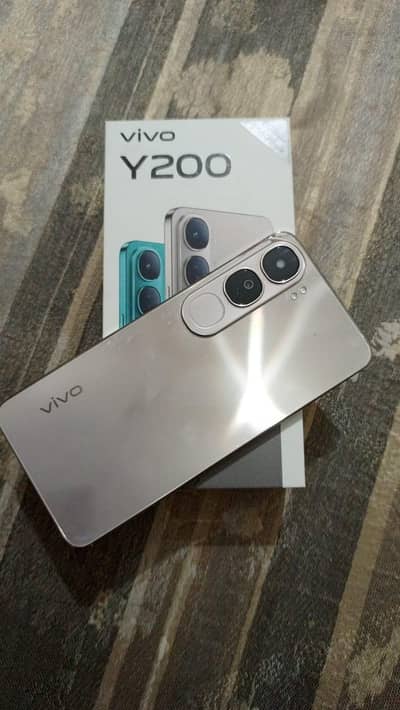vivo y 200 10/10 ok Condition