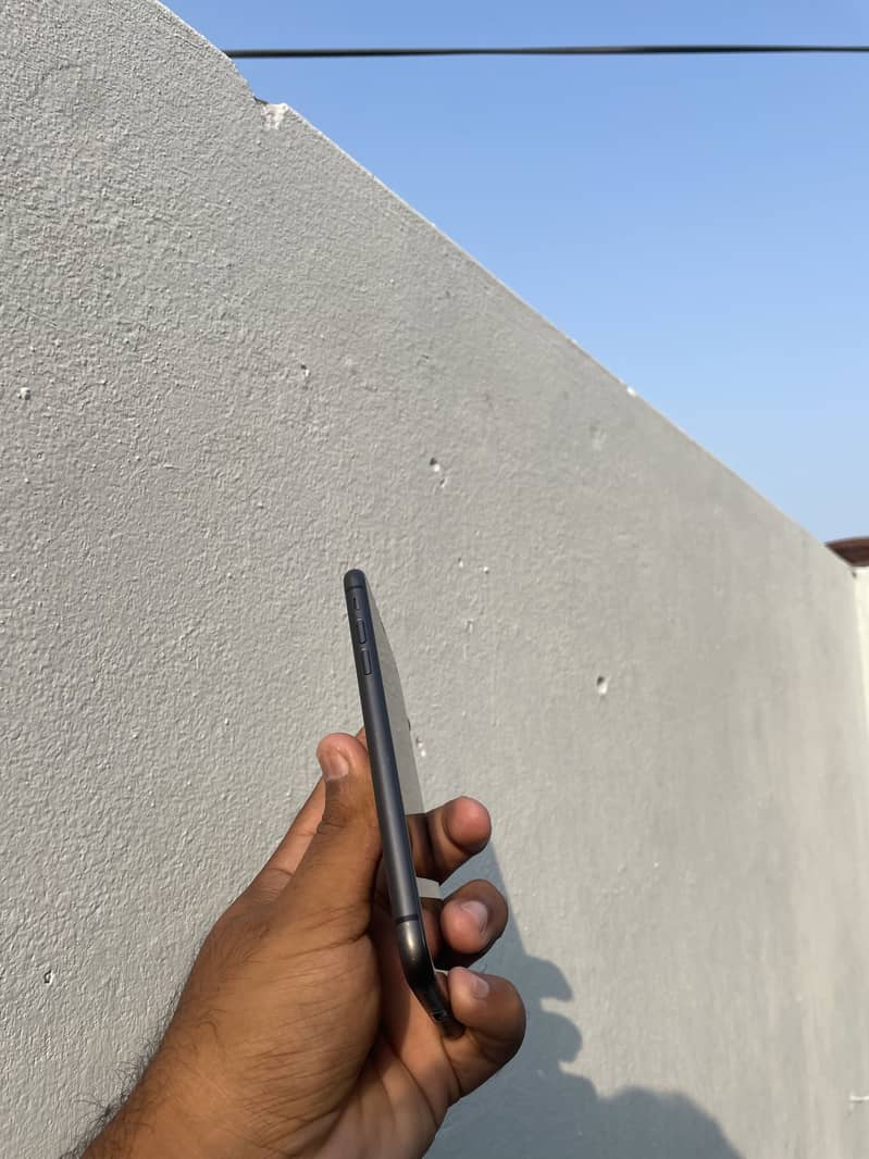 Apple iPhone 11 1