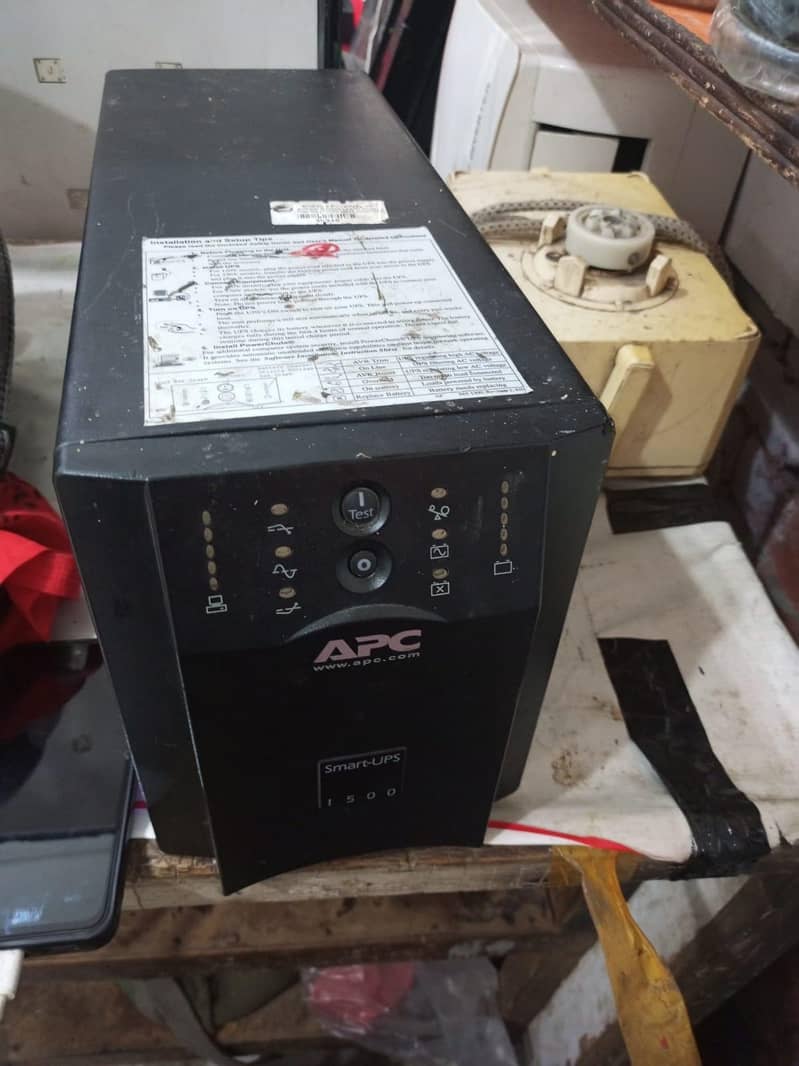 APc smart UPS 1