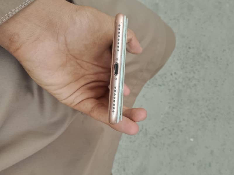 Apple iPhone 8 Plus 2