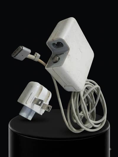 Macbok charger apple brand 60 watt with wall plug adaptor
