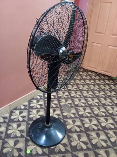 selling my new fan