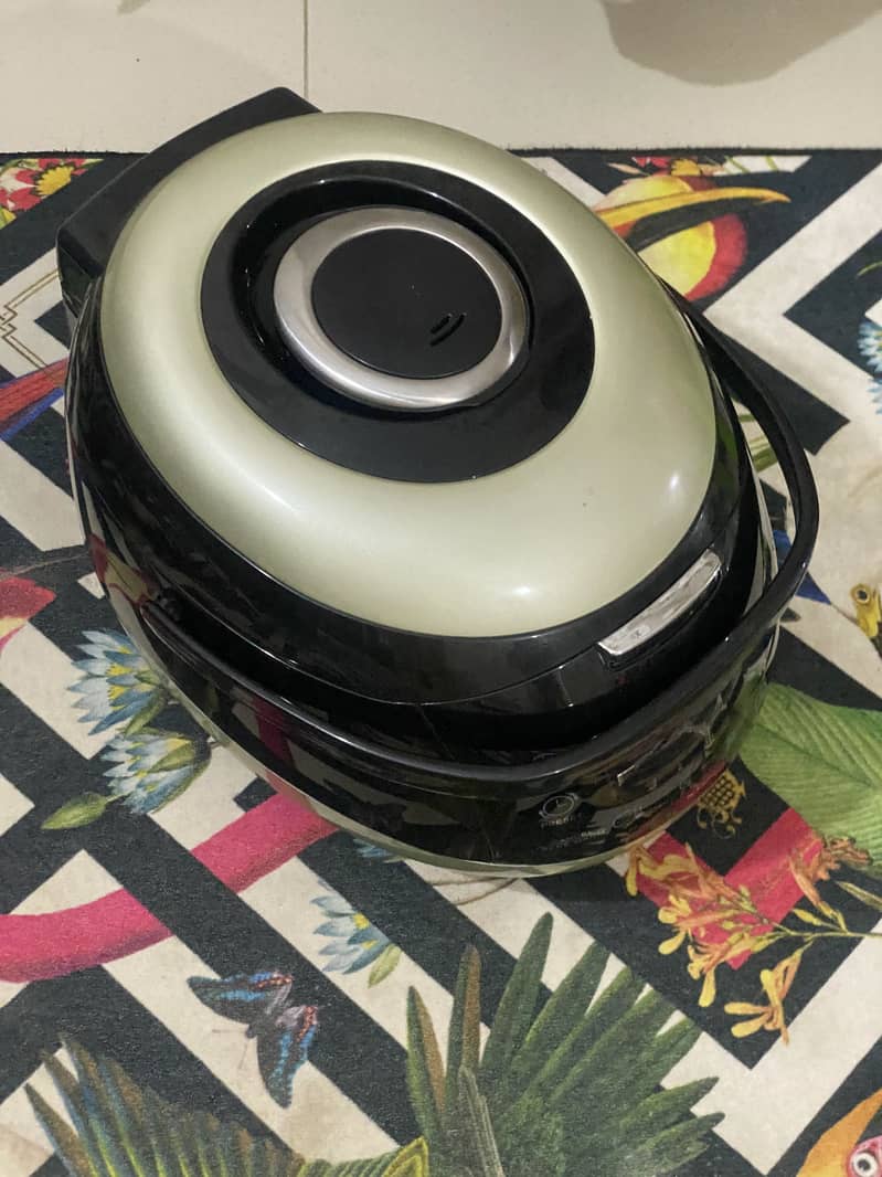 khind Multi Cooker 1